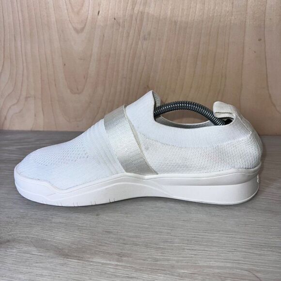 Pajar Canada Yina White Slip-on Casual Sneakers PJ-S20206 Women's 7-7.5 - Picture 6 of 12